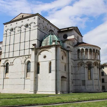 Marilu's Home: Behind San Martino Lejlighed Lucca