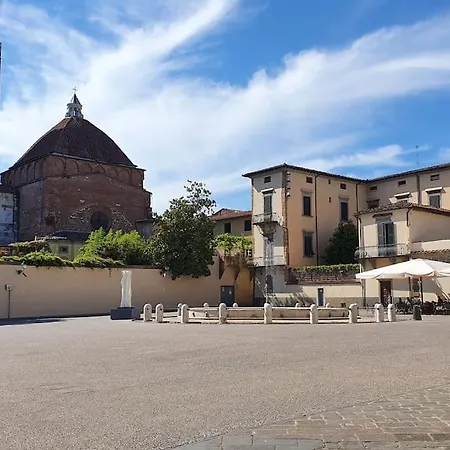 Marilu's Home: Behind San Martino